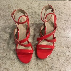NWOT Stuart Weitzman Avenue Strappy Block Red Heel Sandals Size 8.5